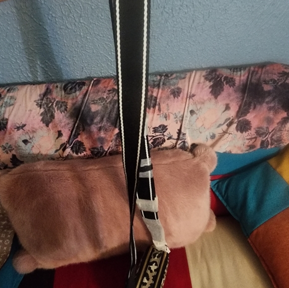 Marc Jacobs Leather Oval Crossbody Bag NWT Leopard print - Picture 5 of 11